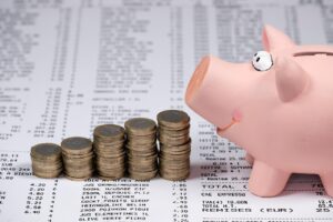 貯金と投資、どっちを選ぶべきか？