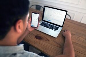 fx少額投資で初心者におすすめの取引方法は？